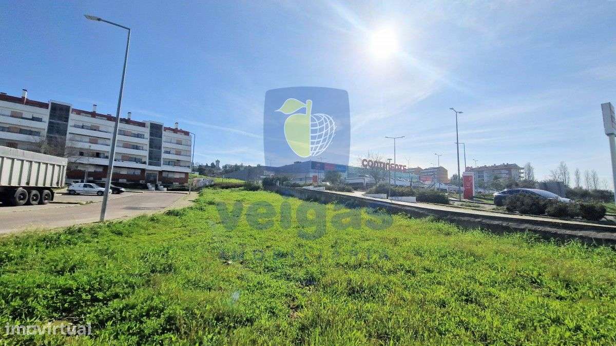 Lote para edífico com 5 pisos e 2 caves em Santarém com vista urbana-11