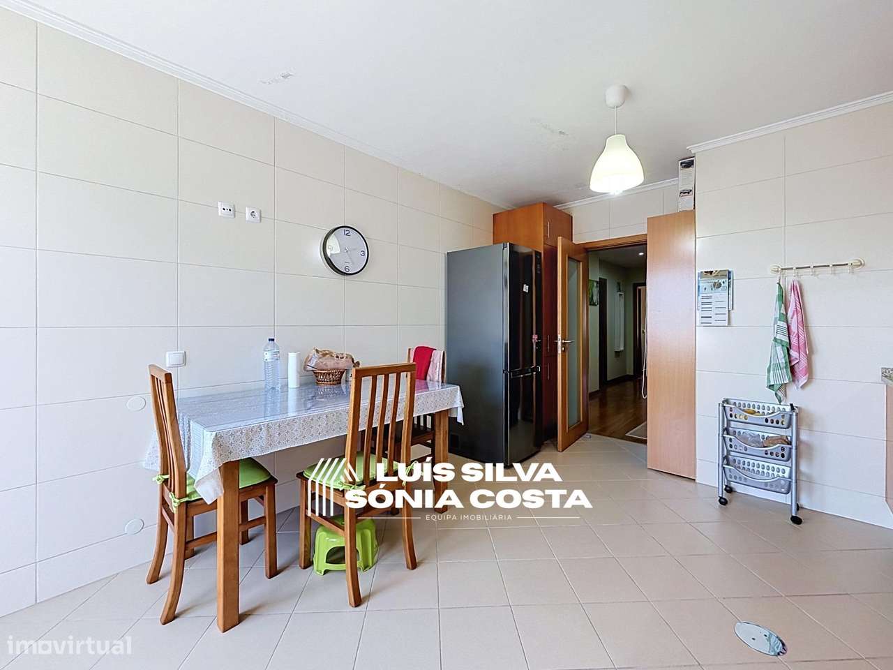 Espaçoso Apartamento T2 c/ Varanda, Garagem & Arrumos Fechados...-9