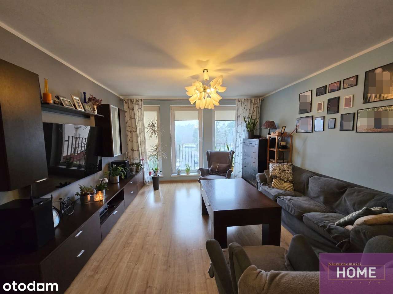 Przestronne 4 pokojowe mieszkanie na sprzedaż-3