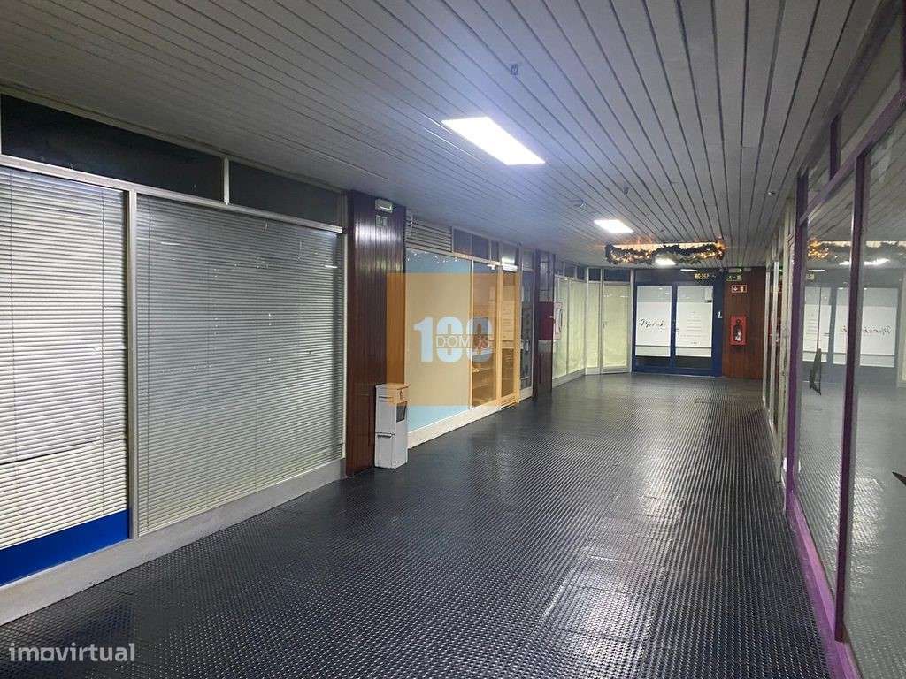 Loja na Senhora da Hora - Grande imagem: 4/23