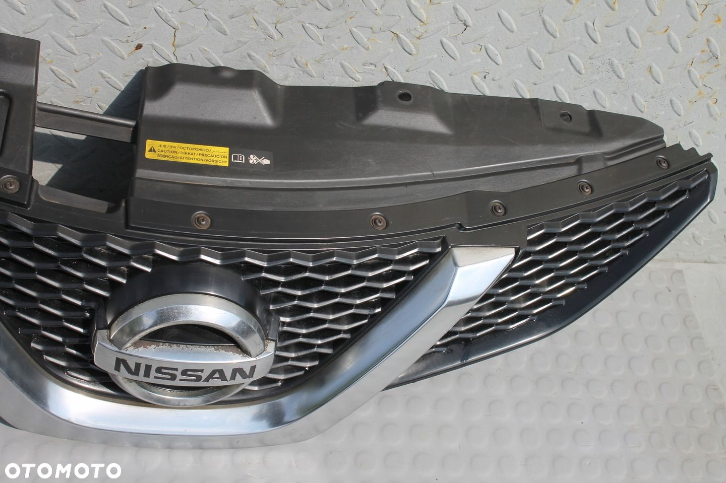 ATRAPA PRZEDNIA GRILL EMBLEMAT PRZÓD NISSAN QASHQAI J11 13-17 - 8