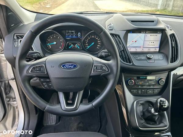 Ford Kuga 1.5 EcoBoost 2x4 Titanium - 9