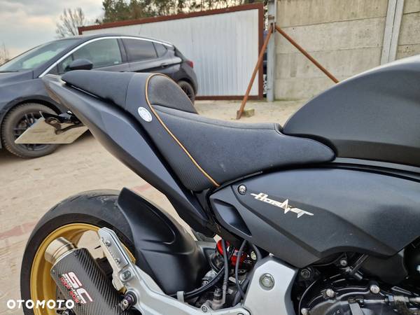 Honda Hornet - 30