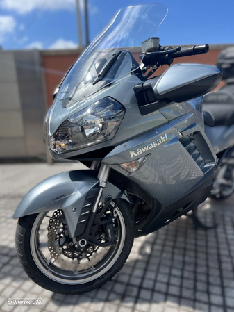 Kawasaki GTR 1400 GTR - 1