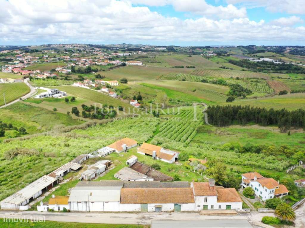 Casa da antiga quinta agricola, conjunto de construções rurais no B... - Grande imagem: 4/47