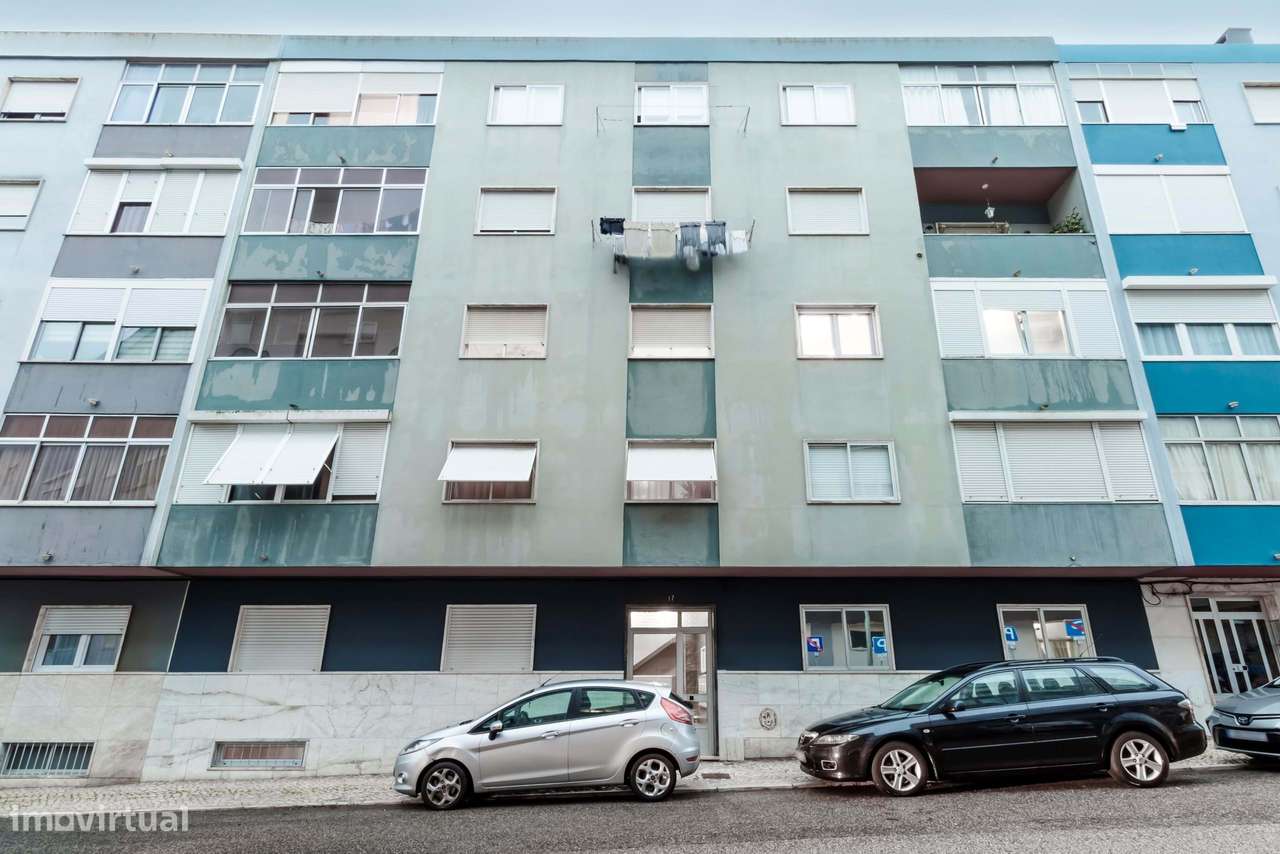 Apartamento T3 em Casal de São Brás, Amadora-40