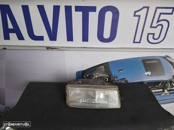 Farol Direito Seat Toledo - 1