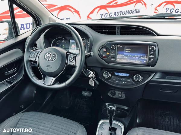 Toyota Yaris 1.5 VVT-i HSD Active - 4