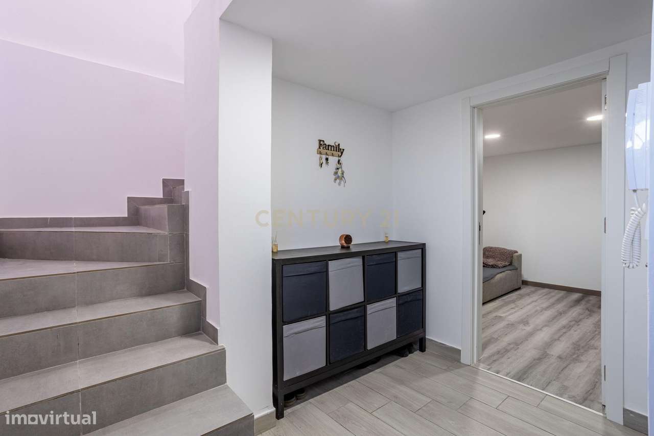 Moradia T3 + 1 com uma vista espetacular em Fonte Santa-6