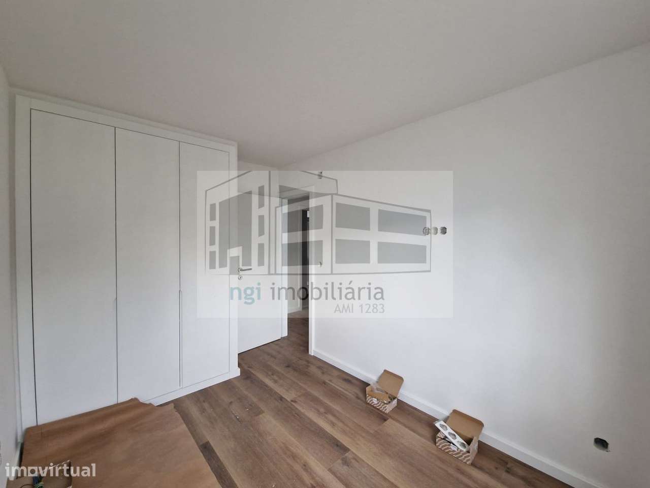 Apartamento T3 - Encarnação - Lisboa-11