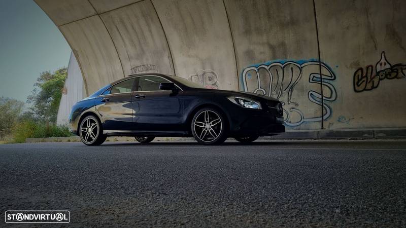 Mercedes-Benz CLA 180 d AMG Line - 32