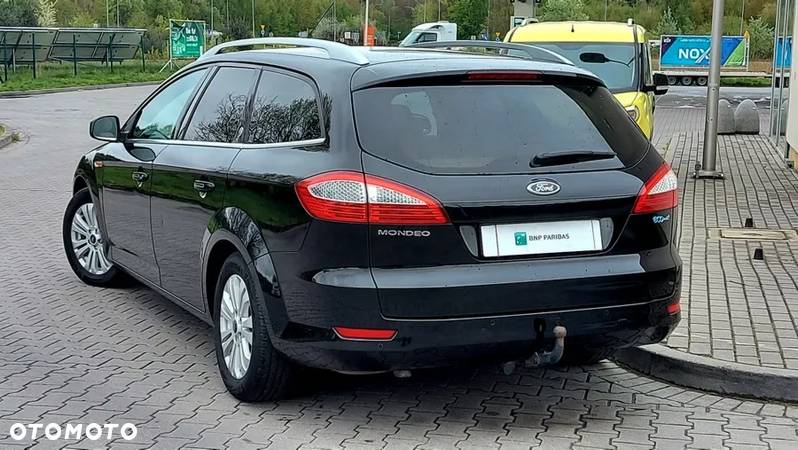 Ford Mondeo 2.0 TDCi Ghia - 4