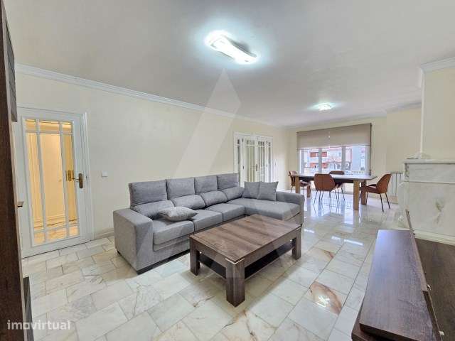 Moradia T4 mobilada a dois passos do coração da cidade de Aveiro - Grande imagem: 3/31