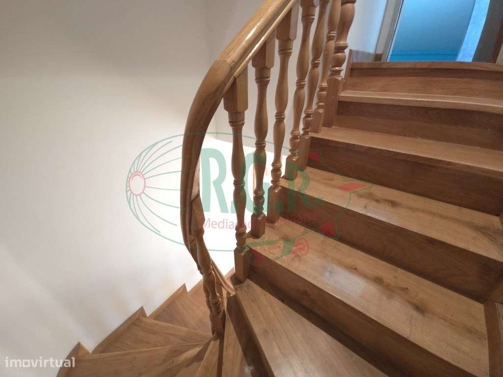 Moradia Isolada T3 | Piscina | Vistas Rio | 5 Min Porto-26