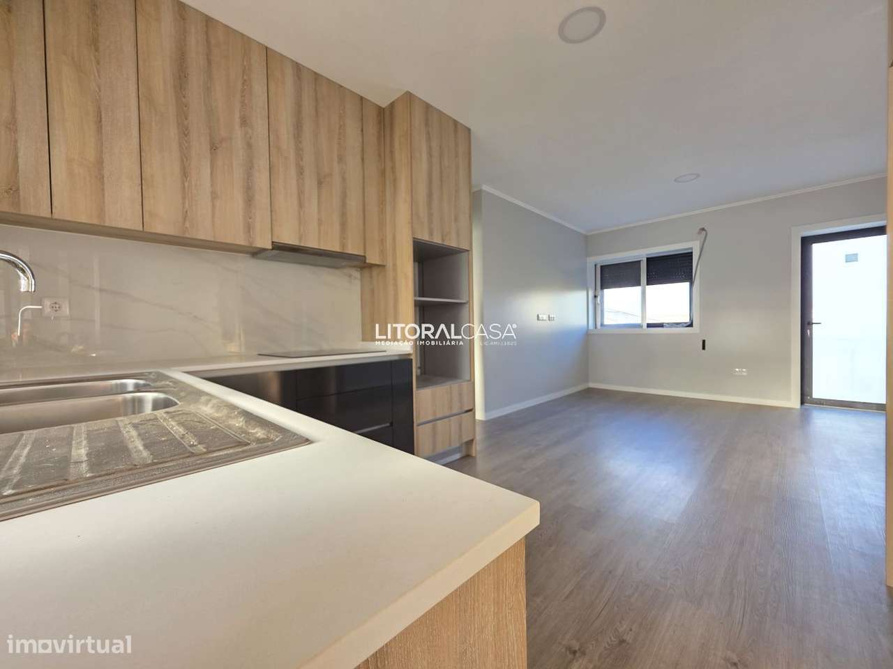 Apartamento T4 Remodelado - Grande imagem: 4/21