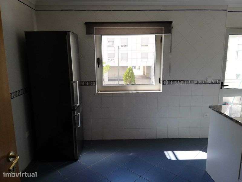 T3 Vale das Flores - Grande imagem: 4/12