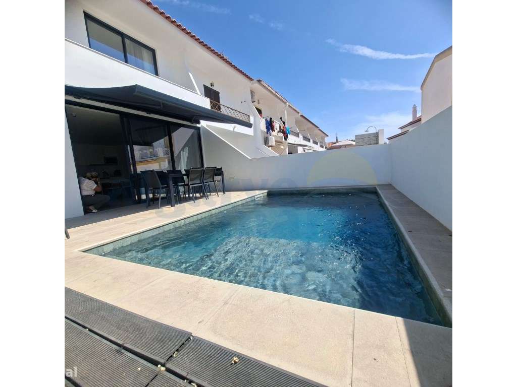 Moradia T3 Geminada com Piscina Privada em Manta Rota-22