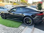 Porsche Panamera 4 E-Hybrid 10 Years Edition - 3