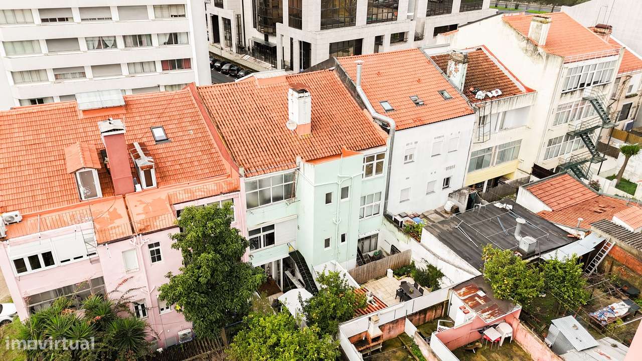 Apartamento T3 Totalmente Remodelado | Bairro de Santos / Rego – Lisbo-31