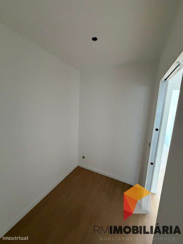 Apartamentos NOVOS T2+1 Costa Cabral-12