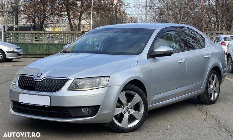 Skoda Octavia 1.6 TDI DSG Ambition - 3