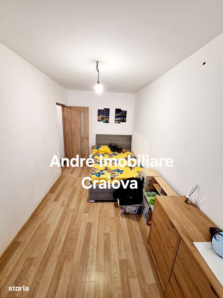 Apartament 3 camere semidecomandate în Craiovița Nouă, parter - Imagine principală: 4/9