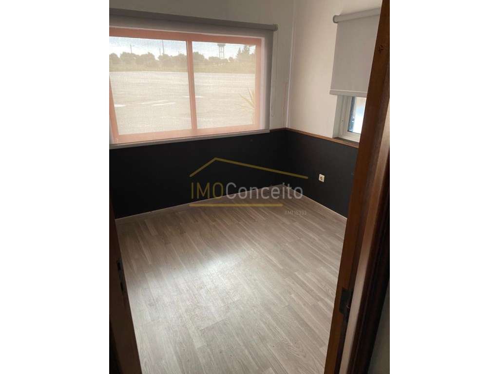 Armazém 1250m2 - TORRES NOVAS (Zibreira) - Grande imagem: 5/23