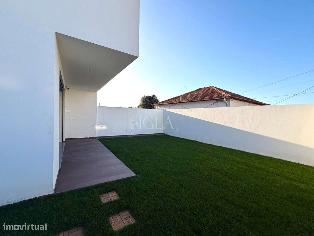 Moradia em Oliveira do Douro - Grande imagem: 2/33