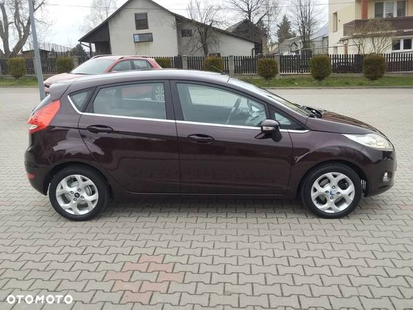 Ford Fiesta - 11