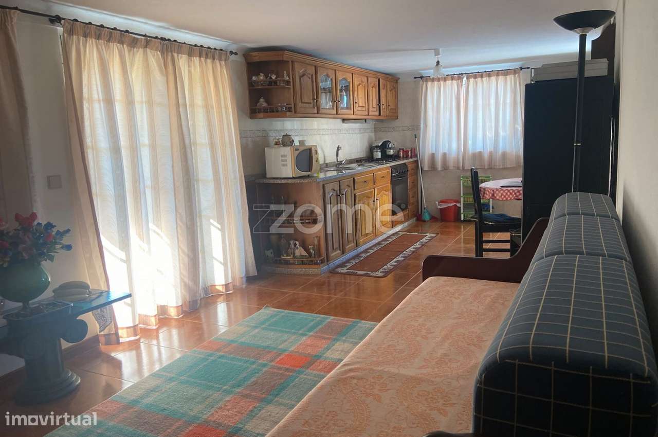Moradia T1+2 com garagem e dois terrenos em Jorjais-0
