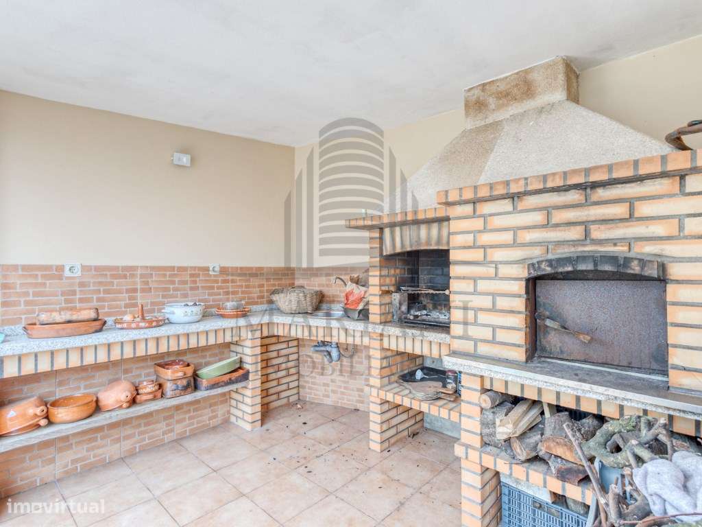 Moradia T4 independente em Valongo-36