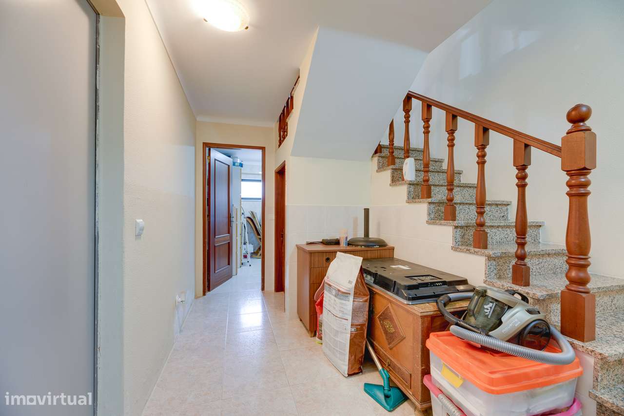 MORADIA T3 | LOGRADOURO| GARAGEM | VALE DA AMOREIRA - Grande imagem: 3/40