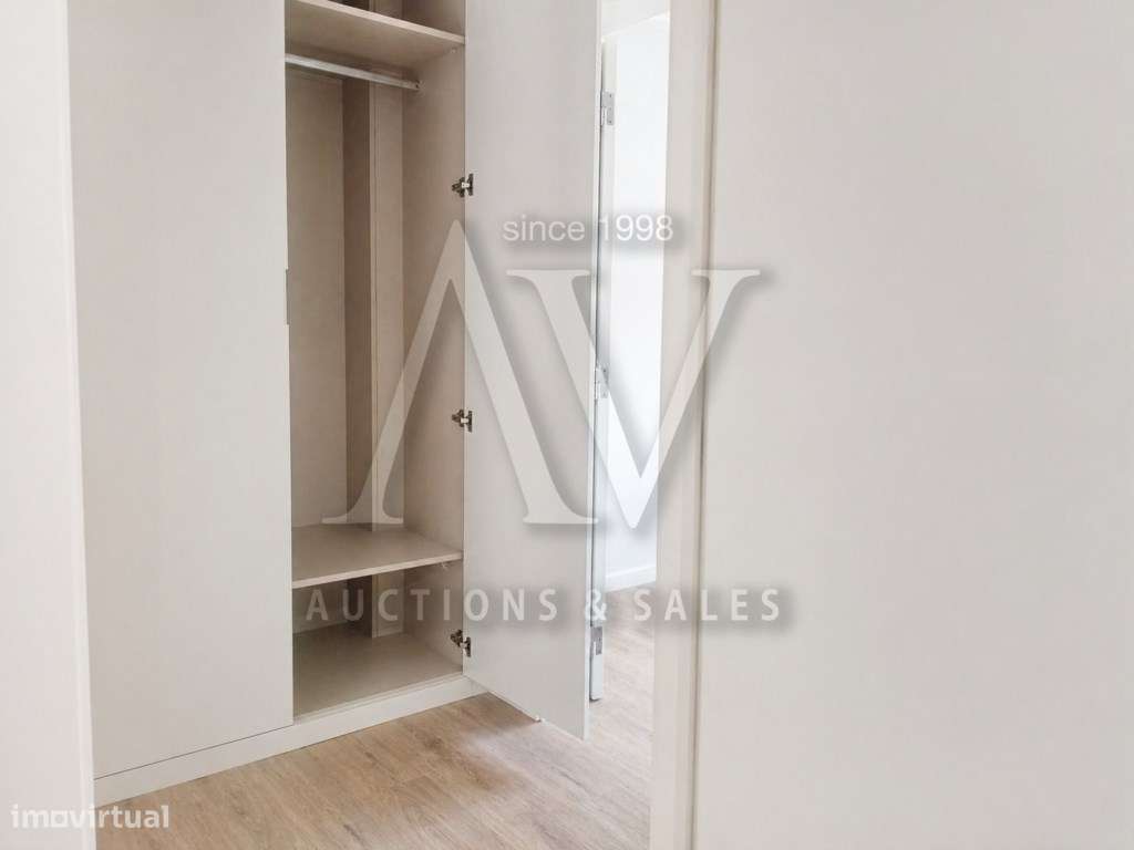 MORADIA V3+1 || Batalha || 294,50 m2 de construção-46