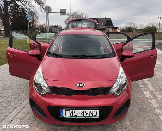 Kia Rio 1.2 Attract - 23