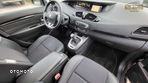 Renault Grand Scenic - 32