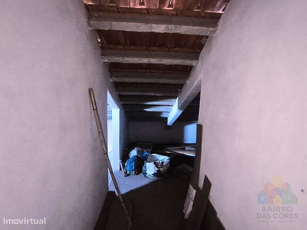 Moradia Isolada com terreno no concelho de Abrantes-12