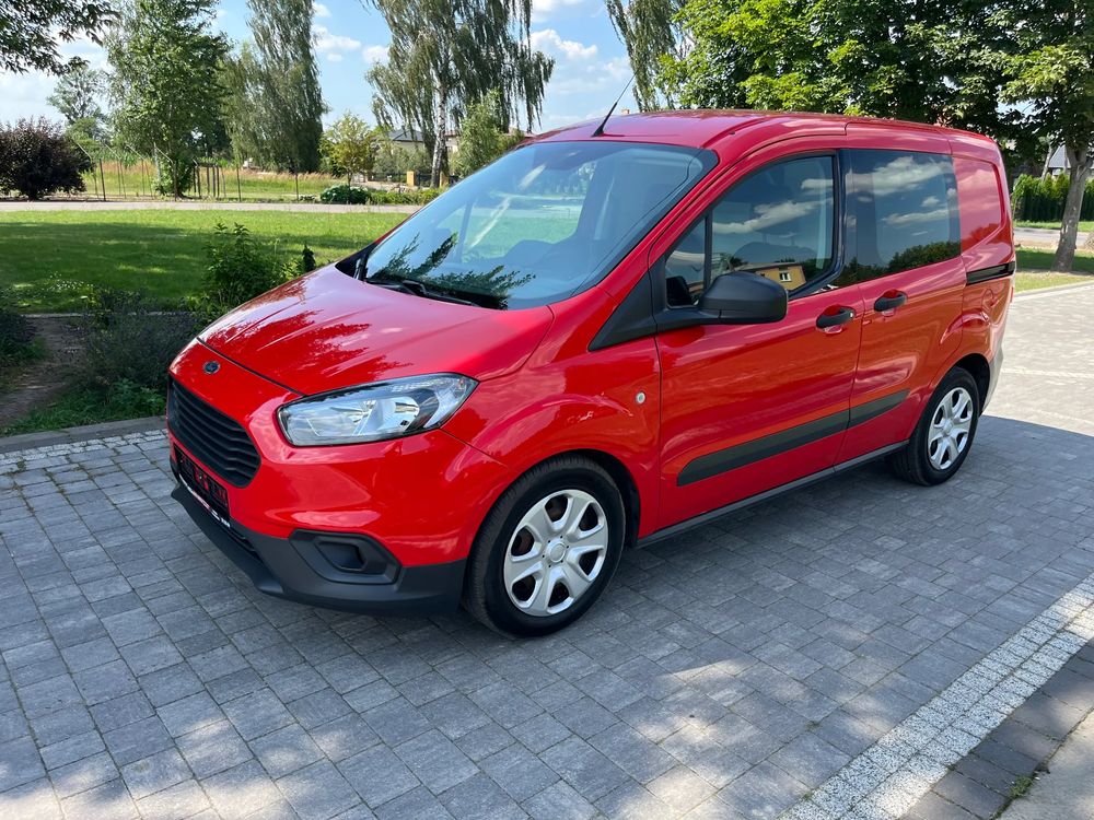 Ford Transit Courier 2021