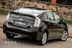 Toyota Prius 1.8 HSD Premium - 10