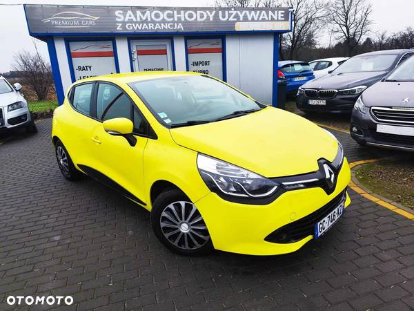 Renault Clio 1.2 16V 75 Life - 23