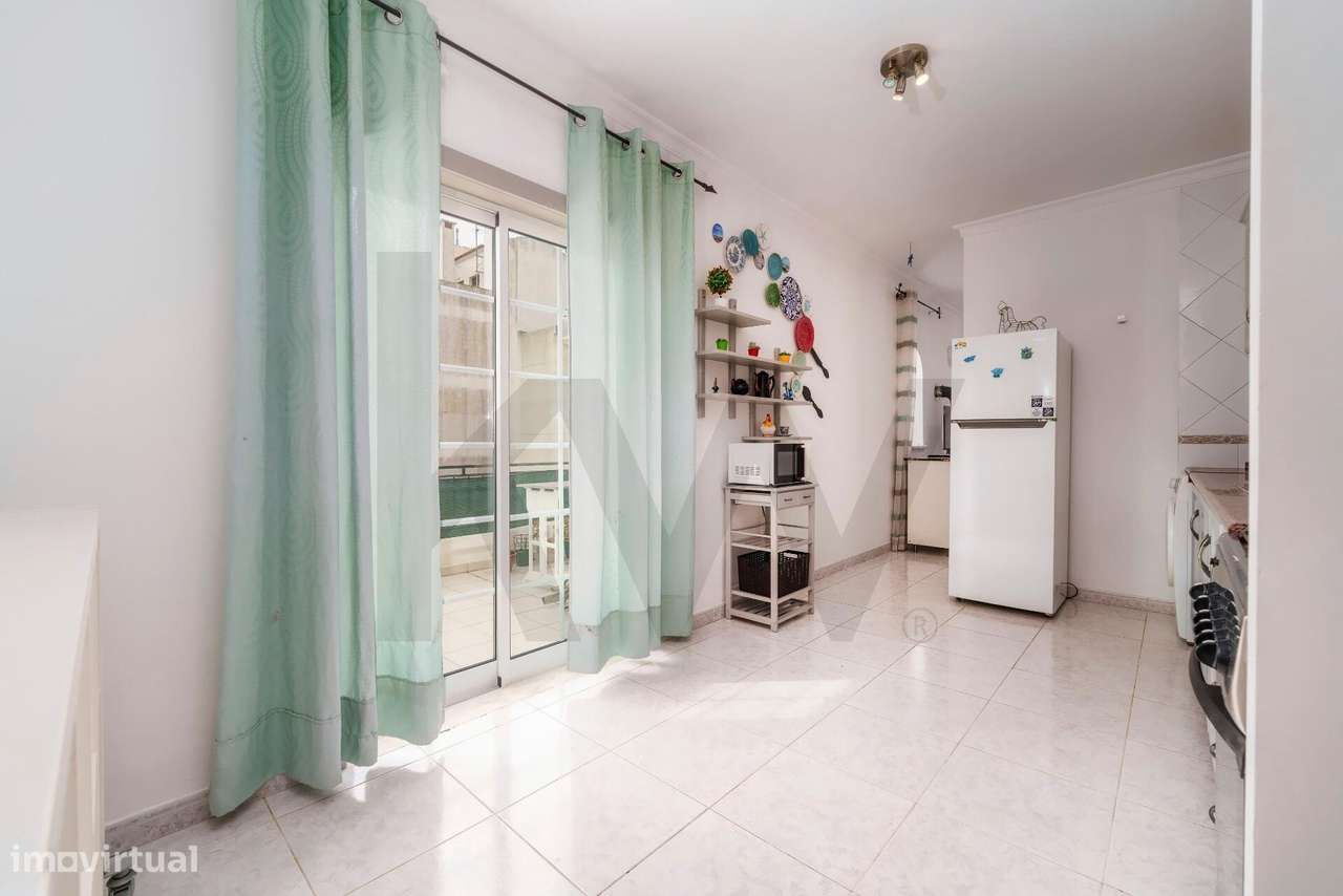 Monte Gordo: Duplex com Terraço Espetacular – Ideal para Férias ou Ren-11