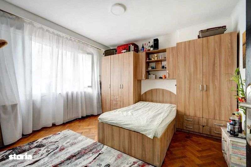 Apartament cu 3 camere la casa, zona Stefan cel Mare, Viitor, Eminescu - Imagine principală: 5/8