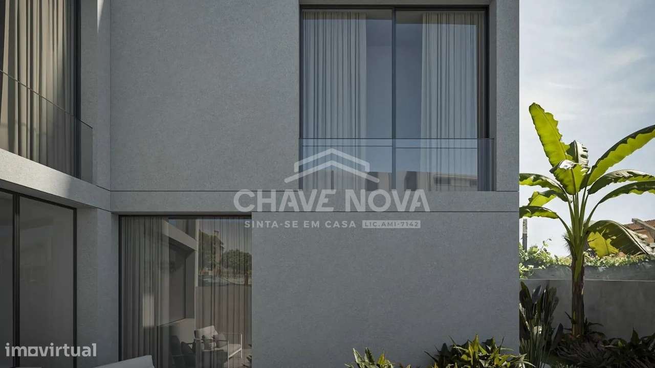 Moradia V3 Nova c/ Terreno (163m2) na Madalena-5
