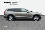 Volvo V60 Cross Country - 6