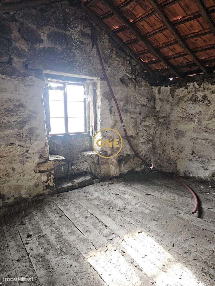 Moradia para restauro - Grande imagem: 5/7