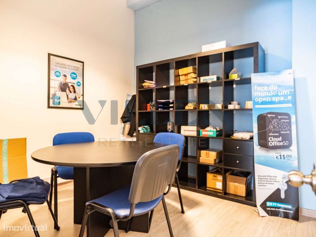 Loja de 670 m² com Garagem no Centro do Porto - Comércio ou Serviços - Grande imagem: 4/43