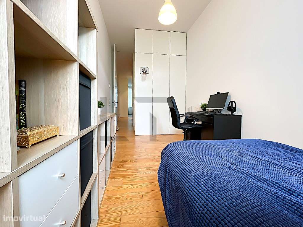 Apartamento T3+1 com Jardim Privado no Palácio Vila Garcia para Ven...-43