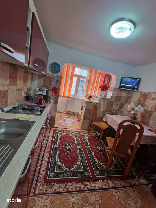 Apartament cu 2 camere, 52 mp, etaj intermediar, zona Burdujeni - Imagine principală: 5/10