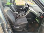 Ford S-Max - 32