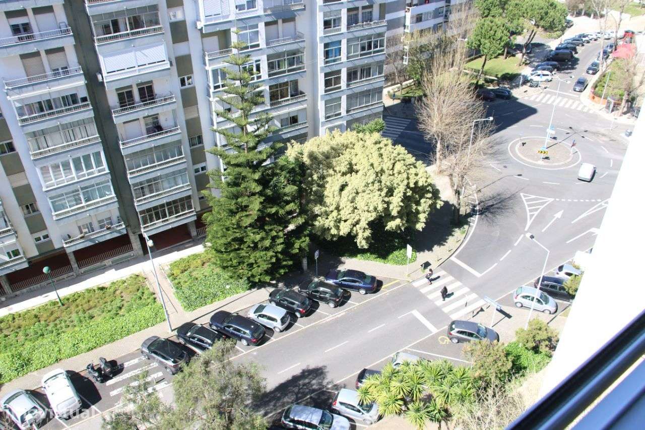 T4 (T5) , Vistas, 2 Elevadores - Centro Carnaxide-33