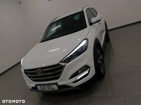 Hyundai Tucson 2.0 CRDI BlueDrive Style 2WD - 1